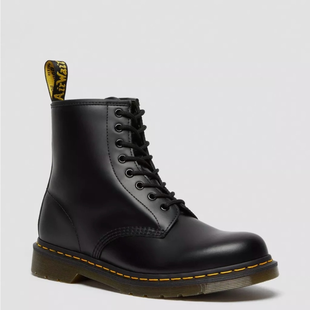 Dr. Martens 1460 SMOOTH LEATHER LACE UP BOOTS